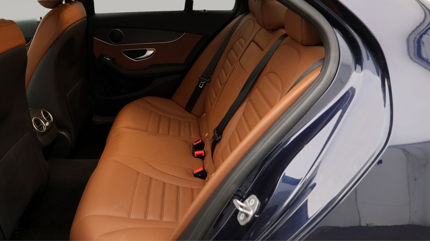 Used Mercedes-Benz C Class 2021 for sale - 77580987: Photo 16