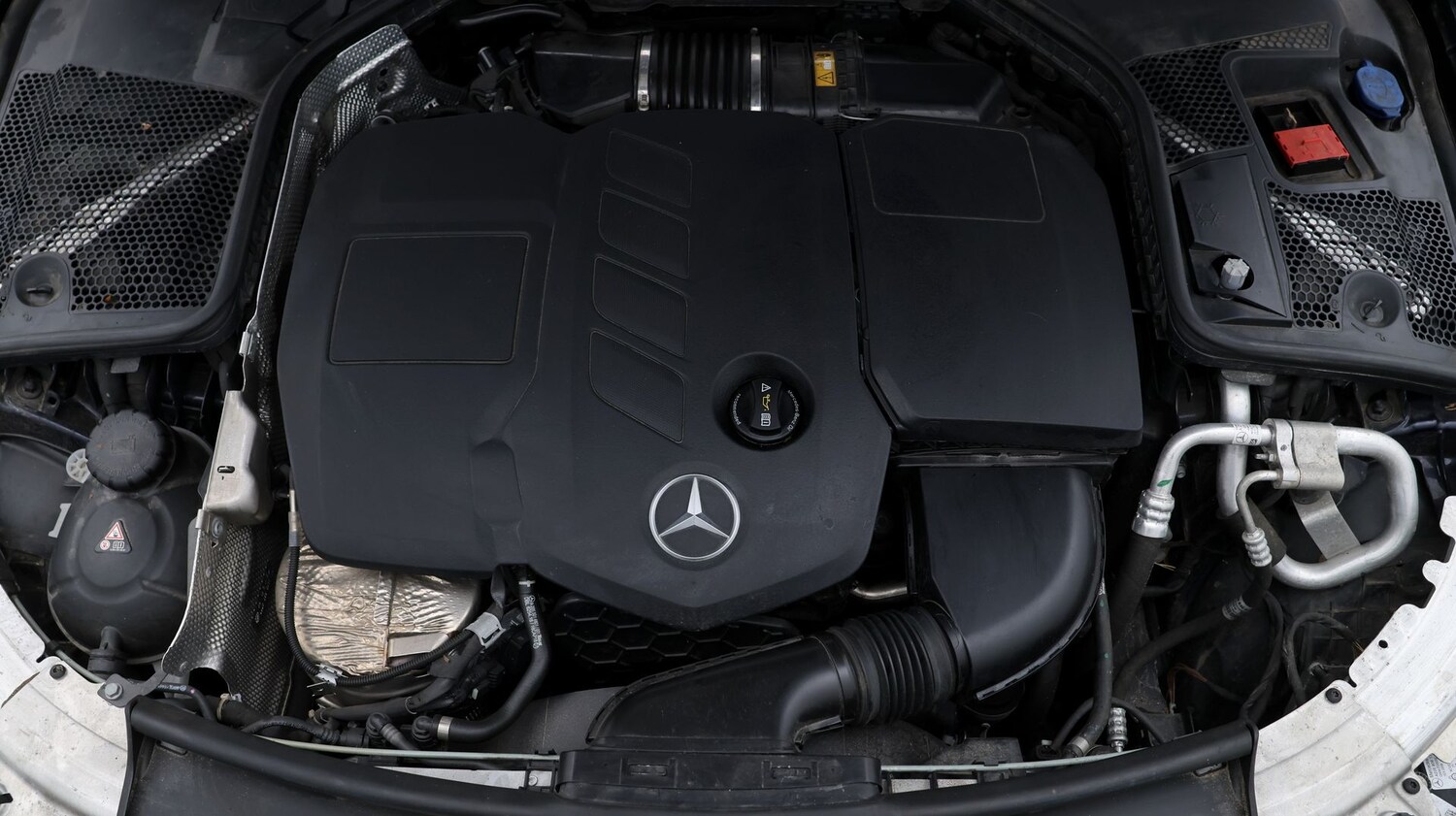 Used Mercedes-Benz C Class 2021 for sale - 77580987: Photo 19