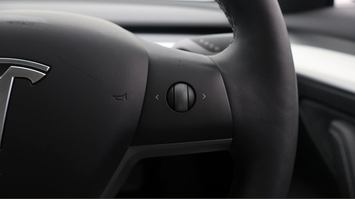 Used Tesla Model 3 2021 for sale - 77233885: Photo 24