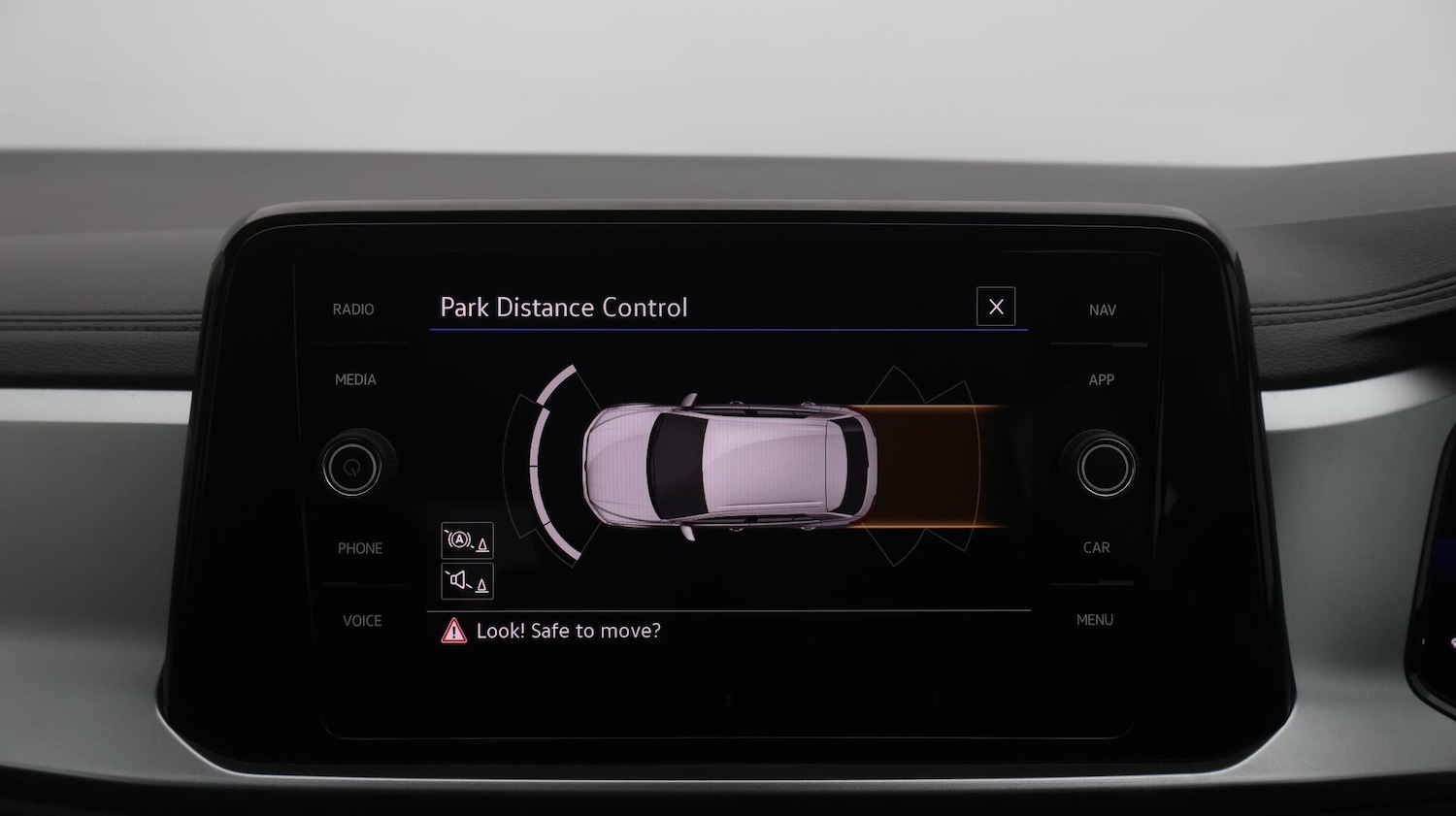 Used Volkswagen T-Roc 2023 for sale - 76658965: Photo 25