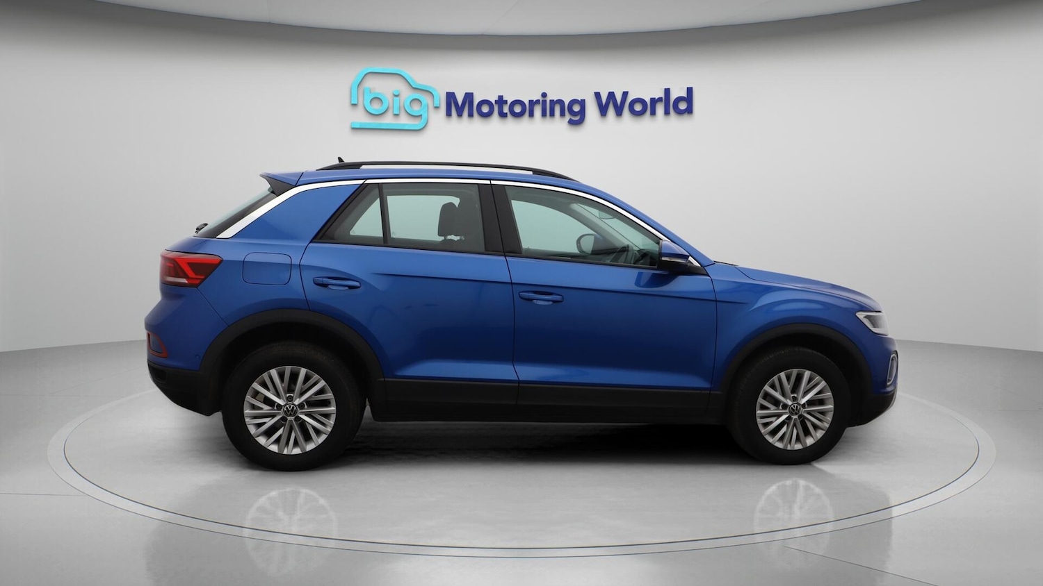 Used Volkswagen T-Roc 2023 for sale - 76658965: Photo 9
