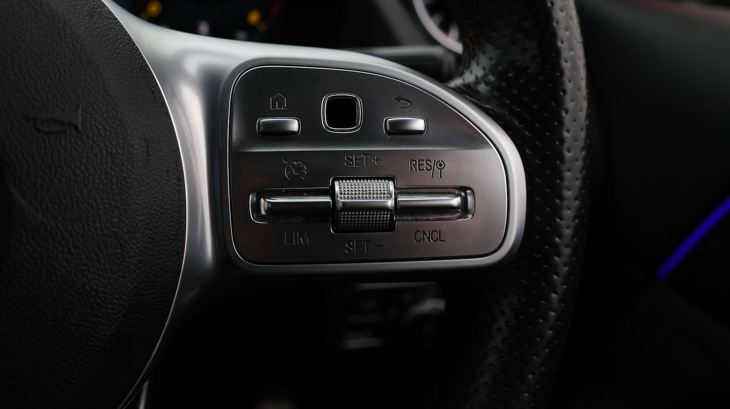 Used Mercedes-Benz GLA 2021 for sale - 77351058: Photo 28