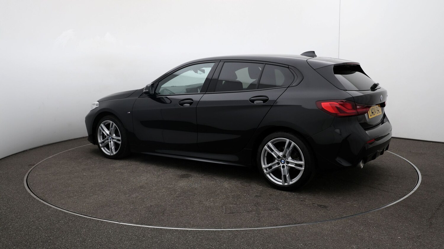 Used BMW 1 Series 2024 for sale - 76809513: Photo 29