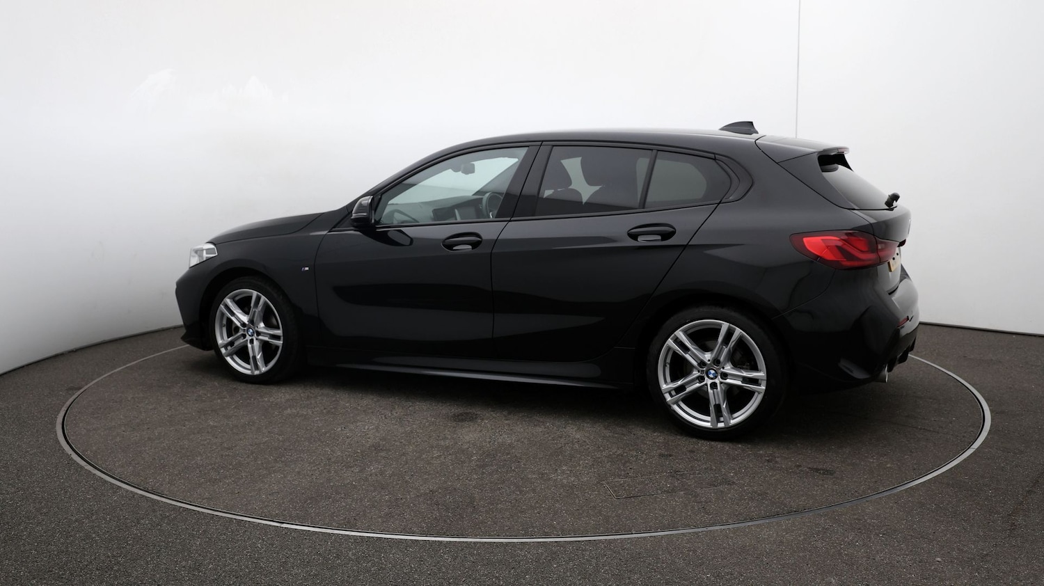 Used BMW 1 Series 2024 for sale - 76809513: Photo 40