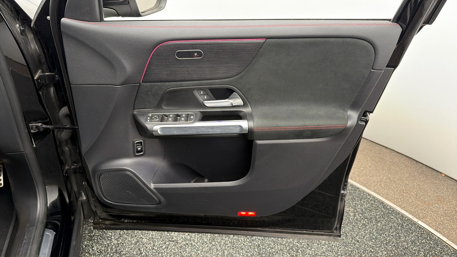 Used Mercedes-Benz EQB 2023 for sale - 78159771: Photo 14