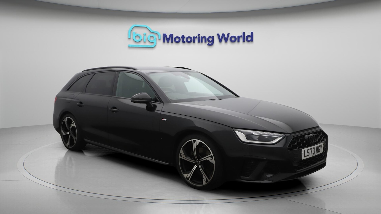 Used Audi A4 Avant 2023 for sale - 76032160: Photo 2
