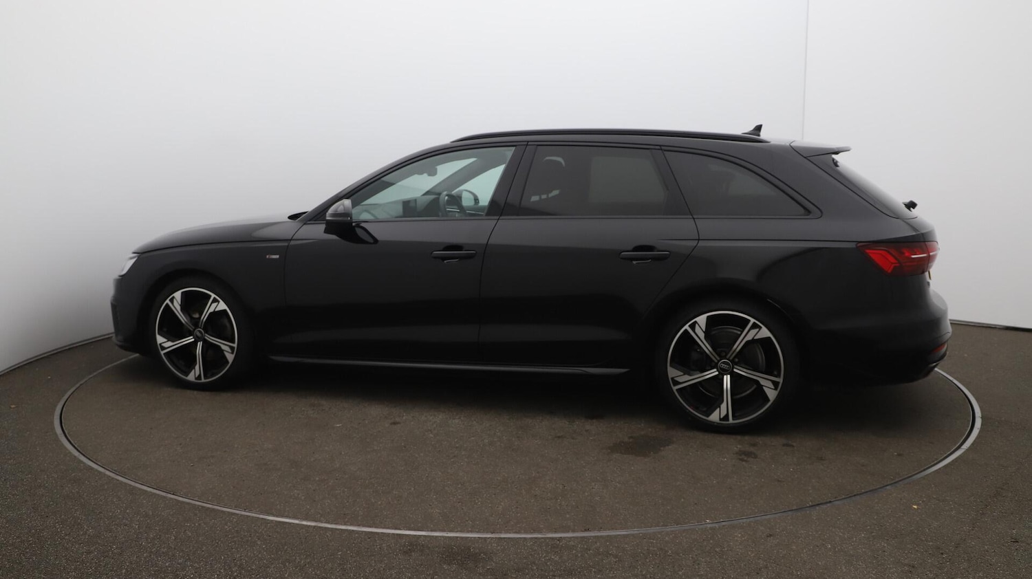 Used Audi A4 Avant 2023 for sale - 76032160: Photo 58