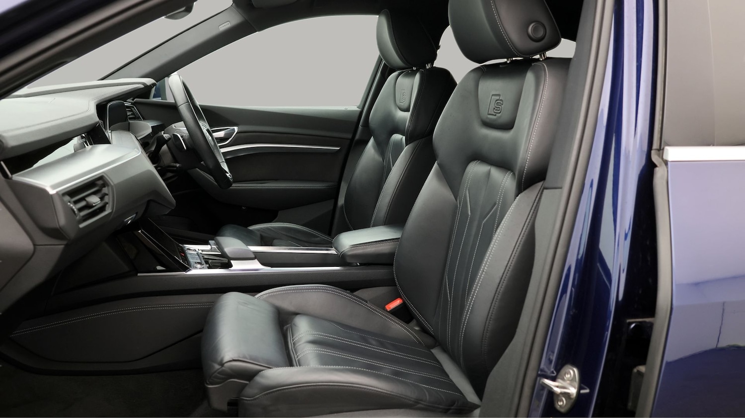 Used Audi e-tron 2022 for sale - 77735549: Photo 14