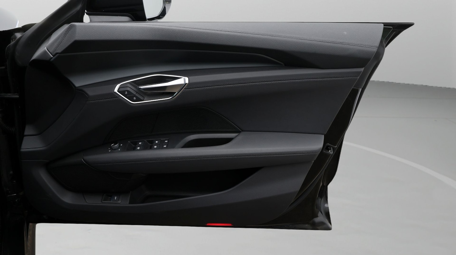 Used Audi e-tron GT 2023 for sale - 77438006: Photo 15