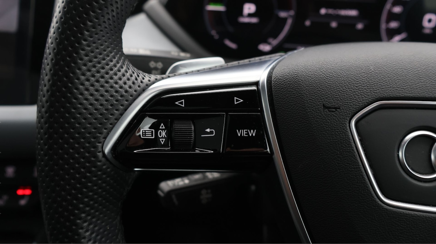 Used Audi e-tron GT 2023 for sale - 77438006: Photo 25