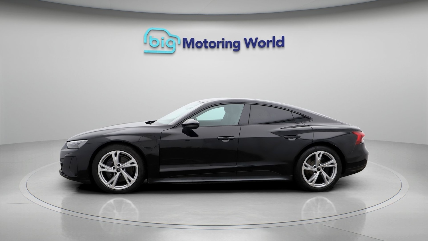 Used Audi e-tron GT 2023 for sale - 77438006: Photo 4