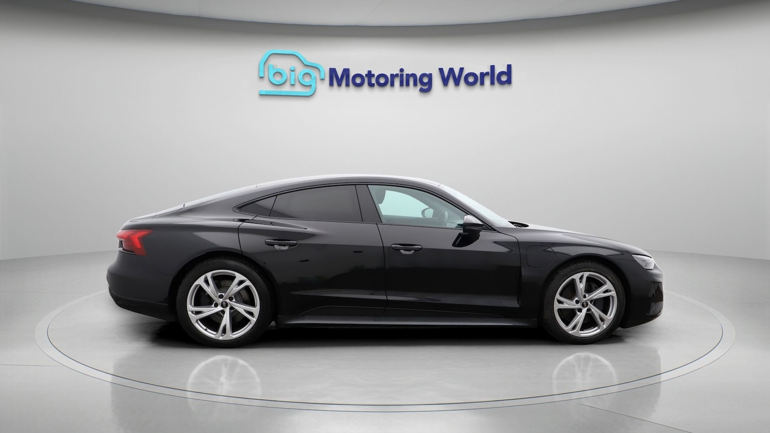 Used Audi e-tron GT 2023 for sale - 77438006: Photo 8