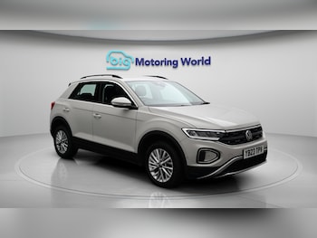 Used Volkswagen T-Roc 2023 for sale - 78577997: Photo