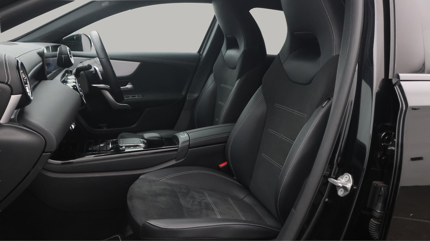 Used Mercedes-Benz A-Class 2021 for sale - 76715323: Photo 15