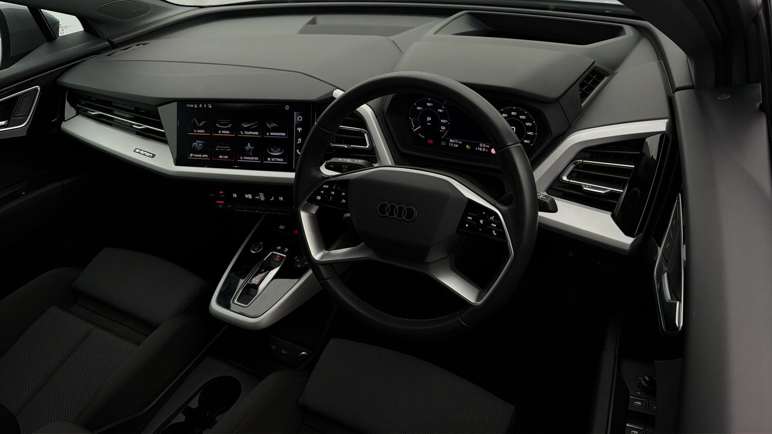 Used Audi Q4 e-tron 2023 for sale - 78207245: Photo 9