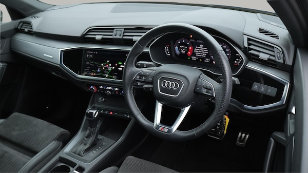 Used Audi Q3 2022 for sale - 74978337: Photo 10