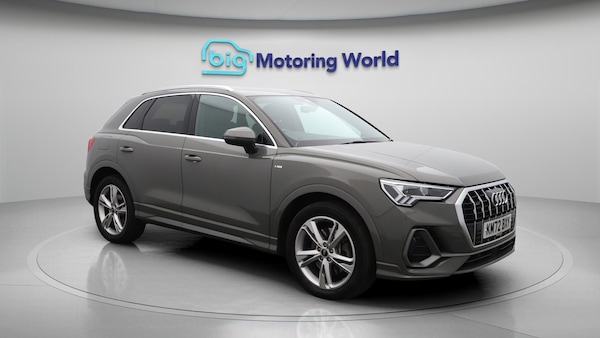 Used Audi Q3 2022 for sale - 74978337: Photo 2