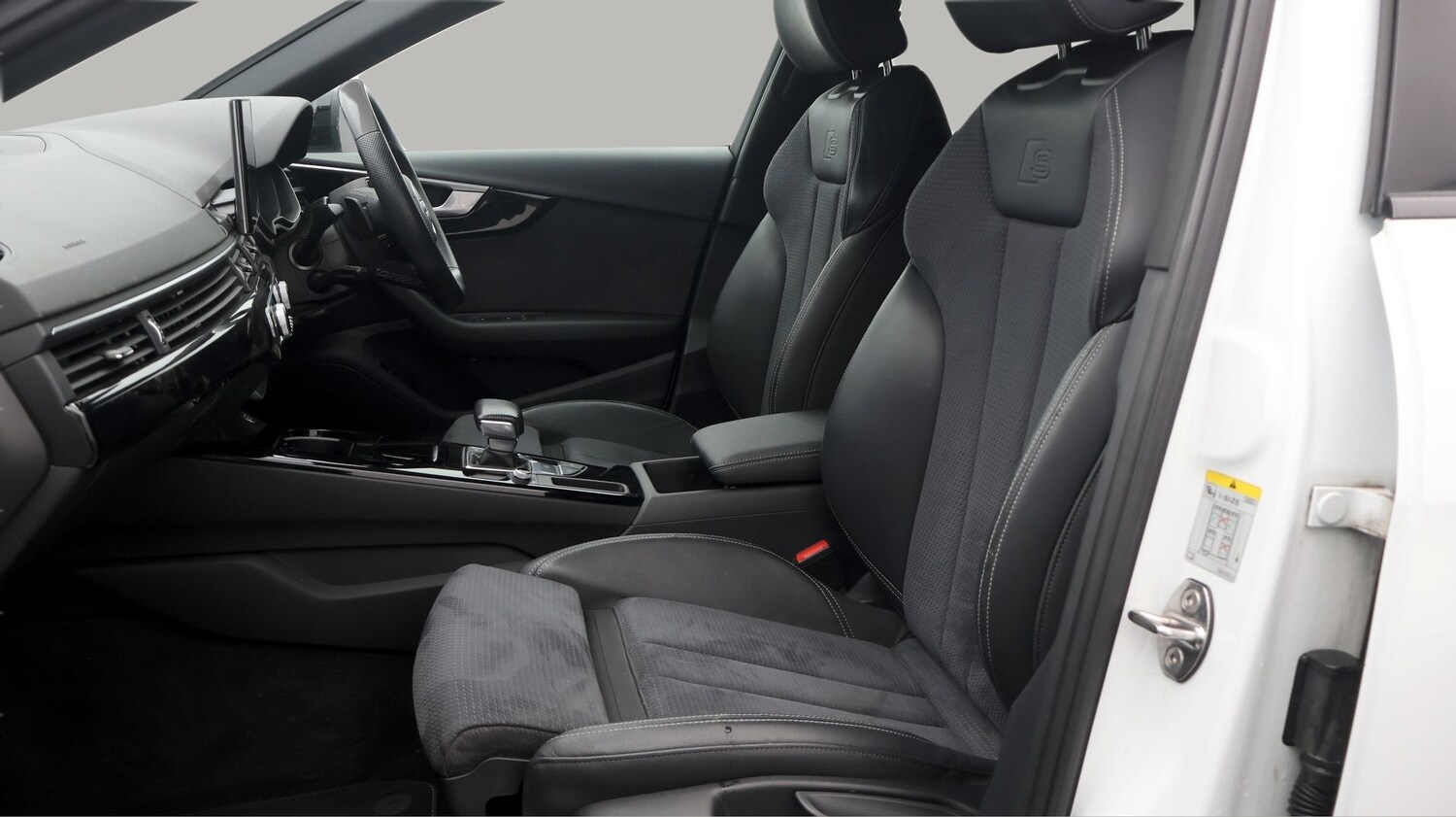 Used Audi A4 2022 for sale - 77719068: Photo 14