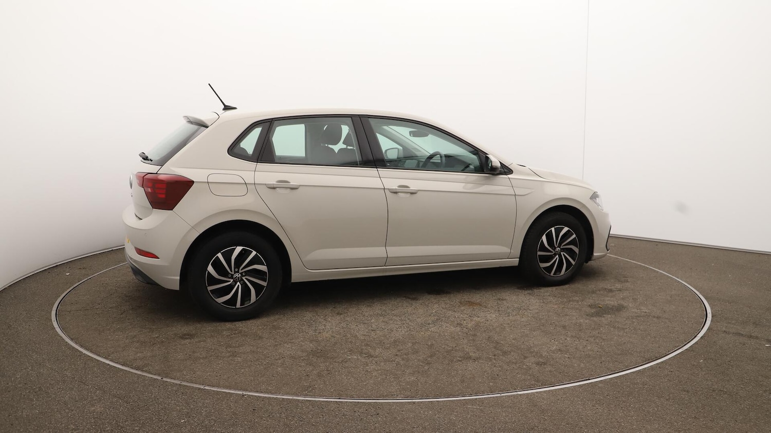 Used Volkswagen Polo 2022 for sale - 76538004: Photo 53