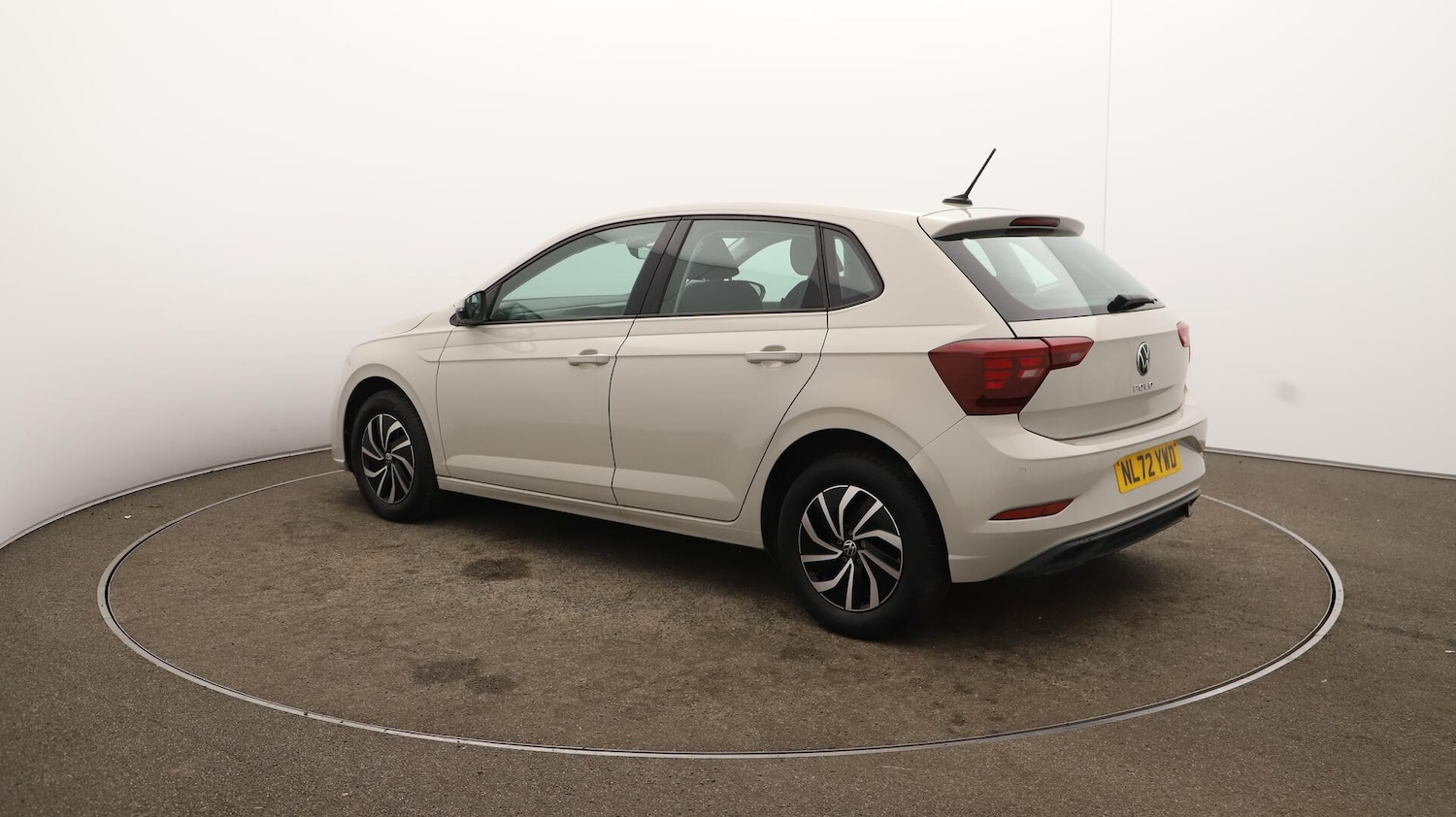 Used Volkswagen Polo 2022 for sale - 76538004: Photo 65