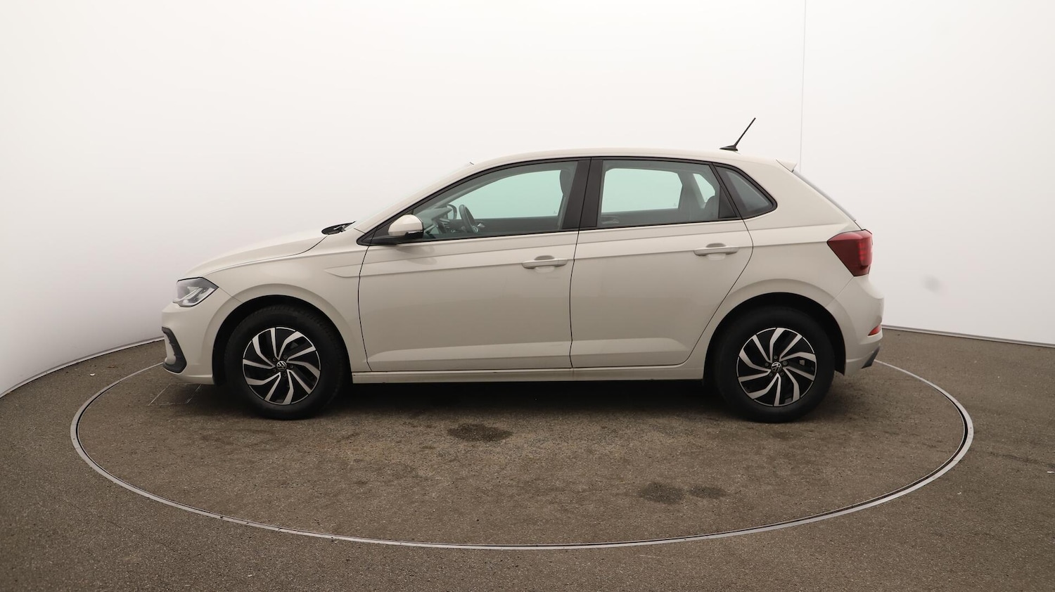 Used Volkswagen Polo 2022 for sale - 76538004: Photo 66