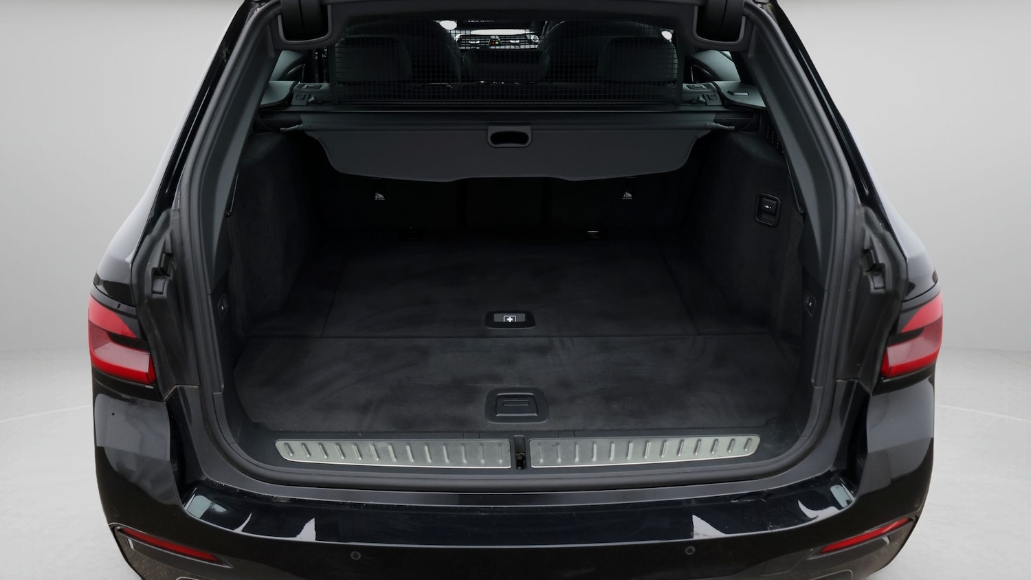 Used BMW 5 Series 2022 for sale - 77650397: Photo 17