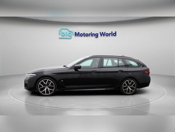 Used BMW 5 Series 2022 for sale - 77650397: Photo