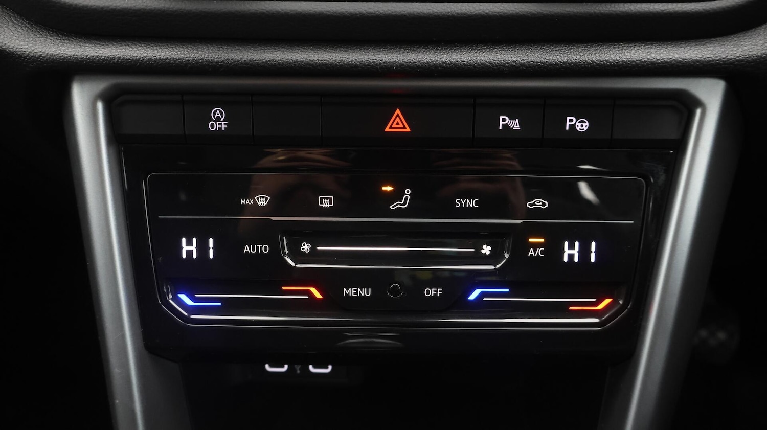 Used Volkswagen T-Roc 2023 for sale - 76765955: Photo 13