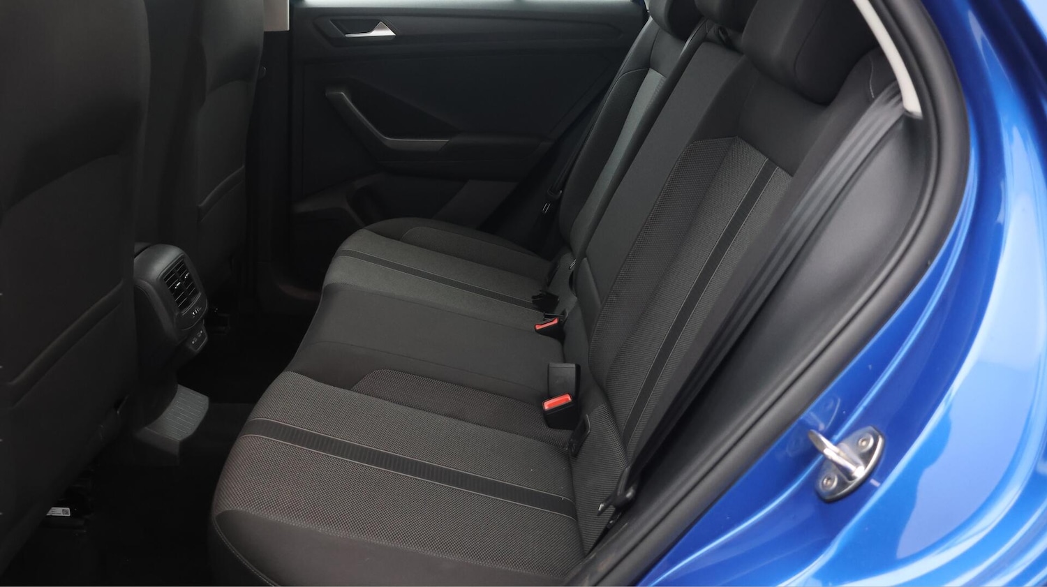 Used Volkswagen T-Roc 2023 for sale - 76765955: Photo 17