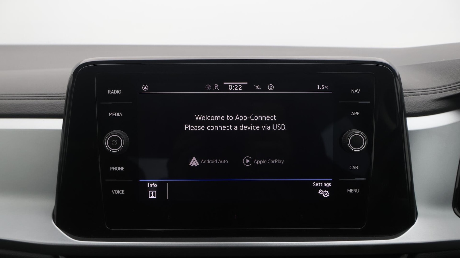 Used Volkswagen T-Roc 2023 for sale - 76765955: Photo 26