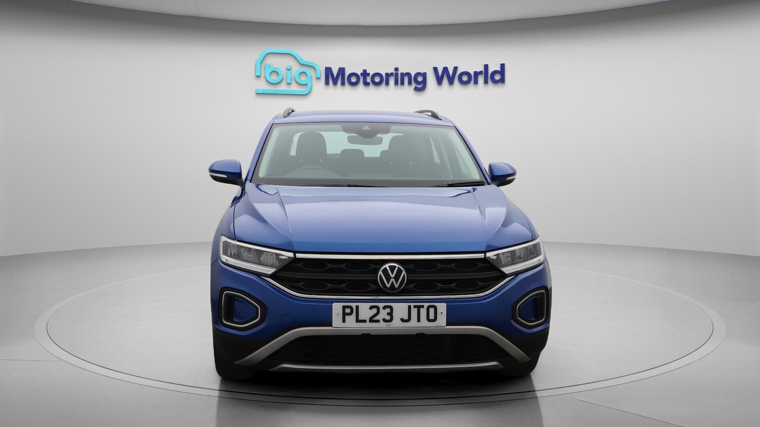 Used Volkswagen T-Roc 2023 for sale - 76765955: Photo 3