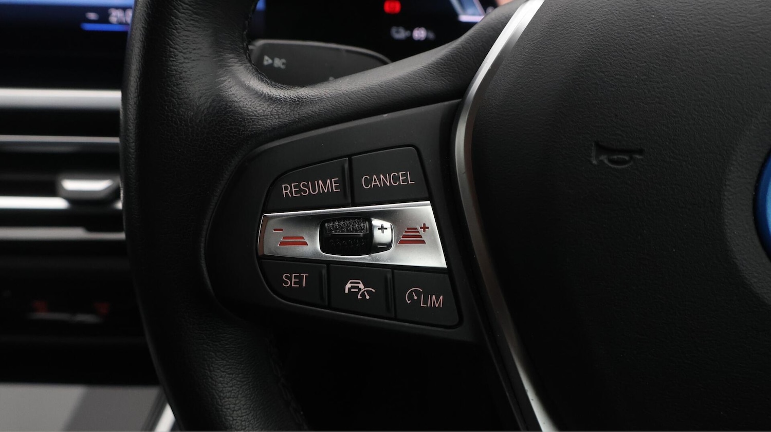 Used BMW i4 2022 for sale - 76398972: Photo 24