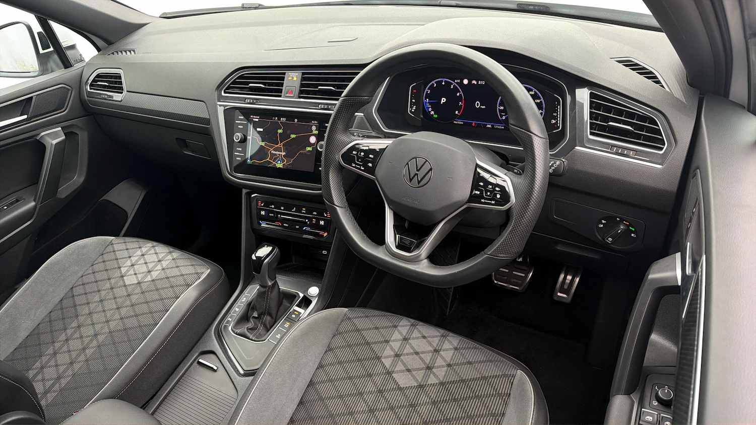 Used Volkswagen Tiguan Allspace 2025 for sale - 78094843: Photo 9