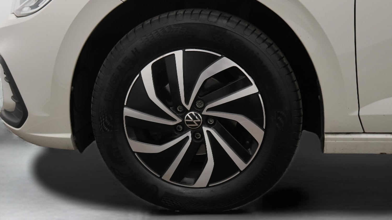 Used Volkswagen Polo for sale - 76472232: Photo 19