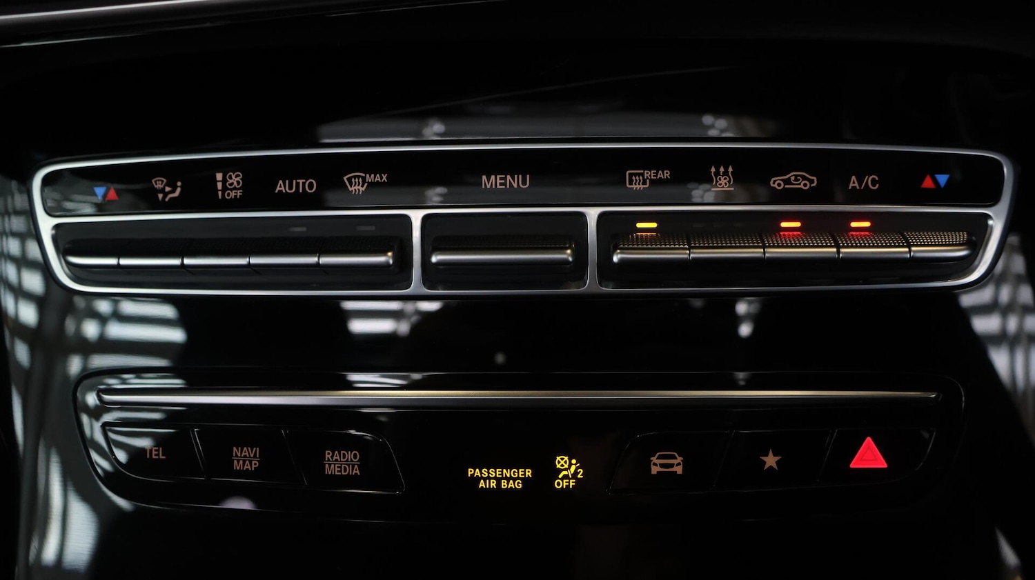 Used Mercedes-Benz EQC 2021 for sale - 76381290: Photo 12