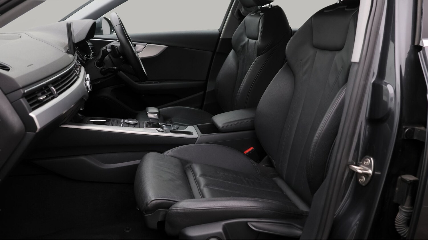 Used Audi A4 2019 for sale - 77931482: Photo 14