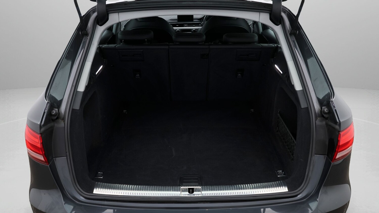 Used Audi A4 2019 for sale - 77931482: Photo 17