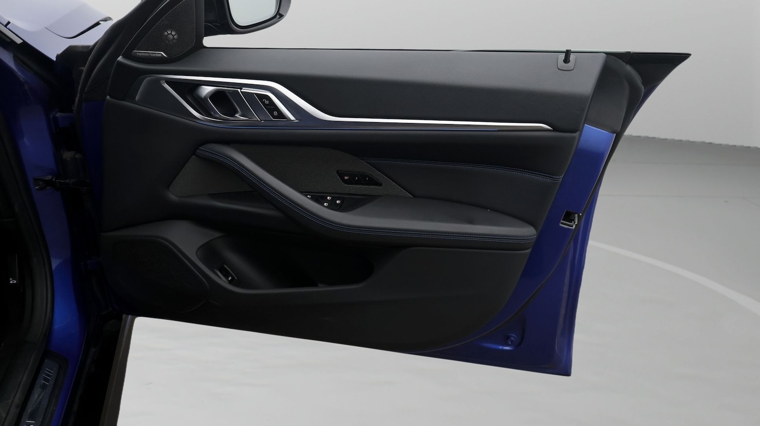 Used BMW i4 2023 for sale - 77931405: Photo 15