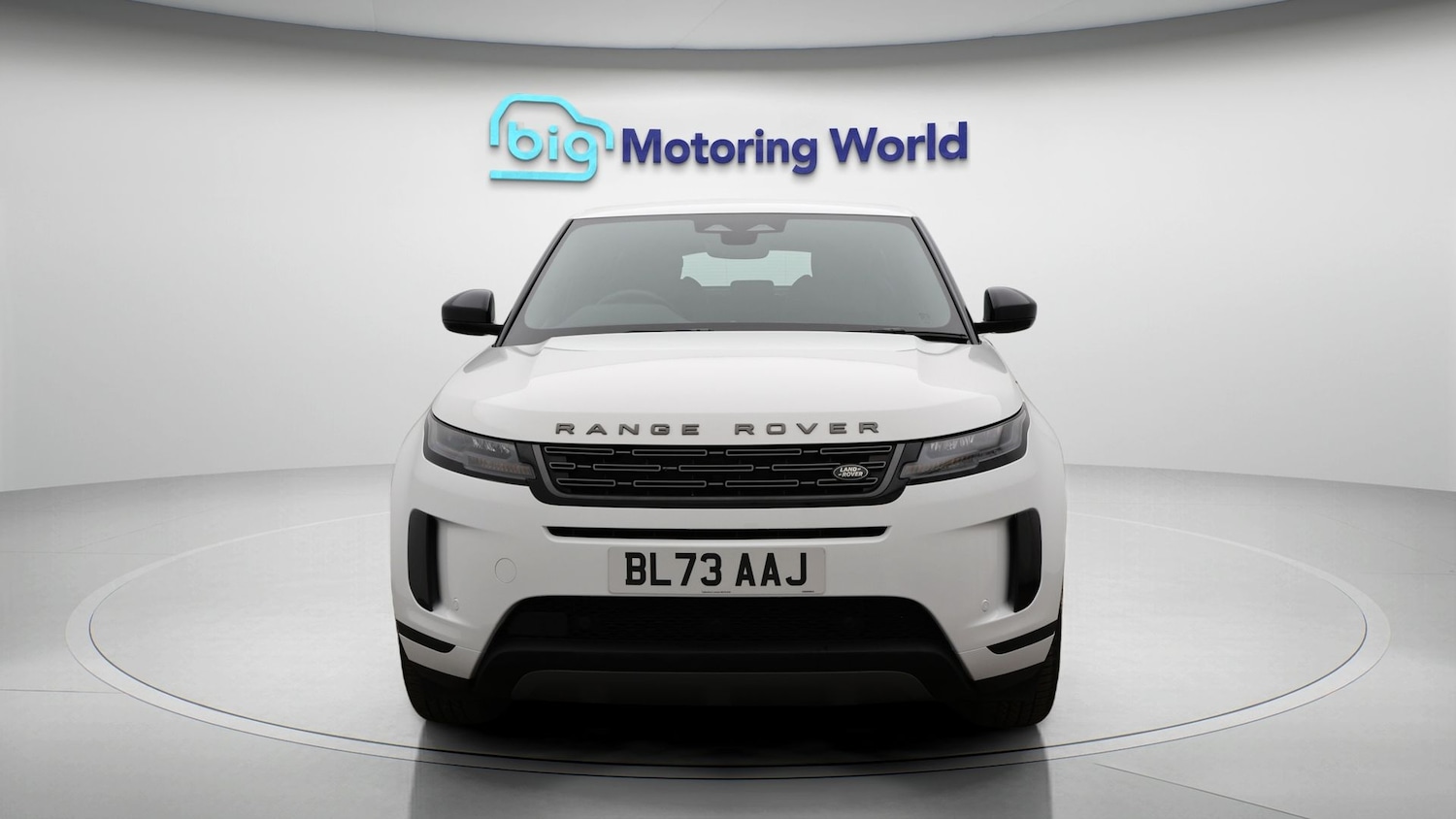 Used Land Rover Range Rover Evoque 2023 for sale - 77900907: Photo 2