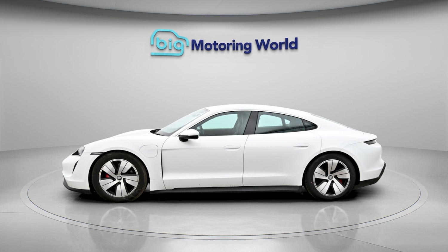 Used Porsche Taycan 2022 for sale - 78080456: Photo 4