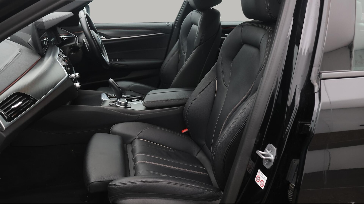 Used BMW 5 Series 2022 for sale - 76658006: Photo 15