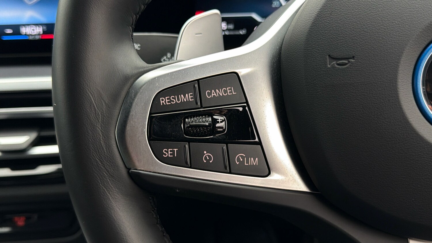 Used BMW 3 Series 2024 for sale - 77802189: Photo 23