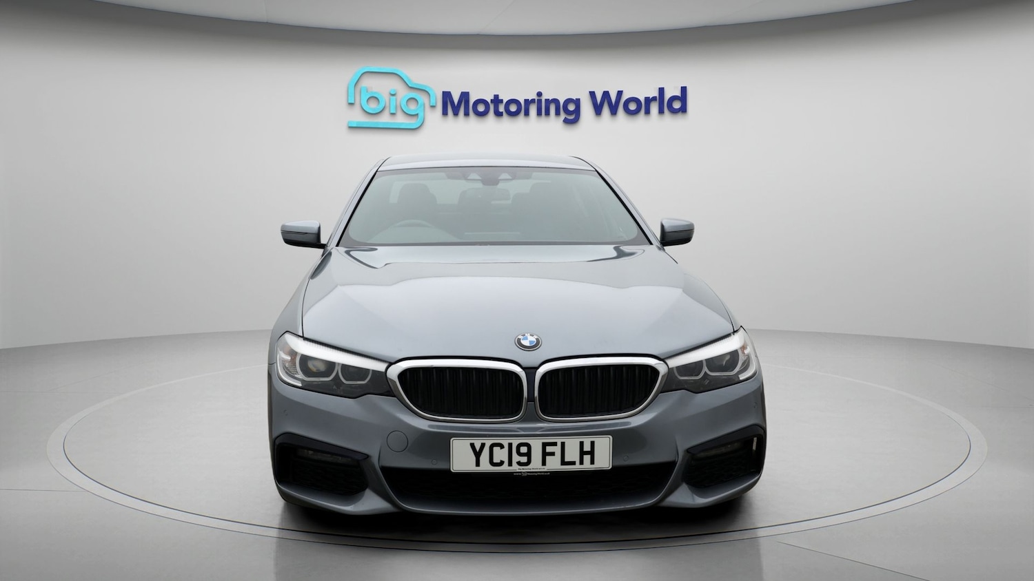 Used BMW 5 Series 2019 for sale - 77652433: Photo 2