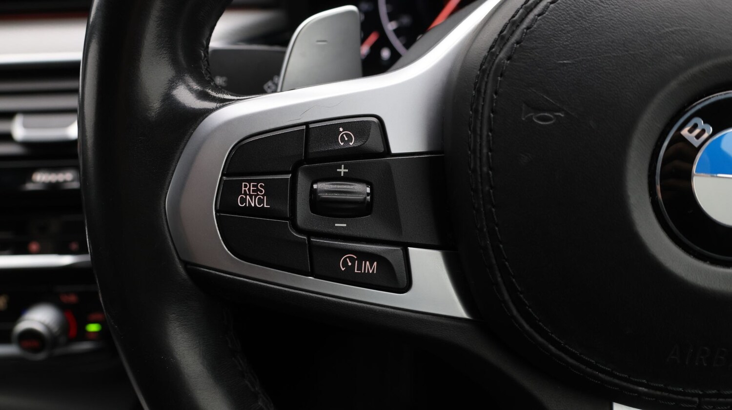 Used BMW 5 Series 2019 for sale - 77652433: Photo 24