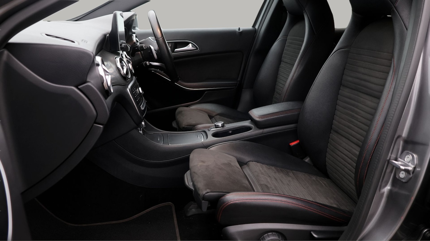 Used Mercedes-Benz GLA 2019 for sale - 77774249: Photo 14