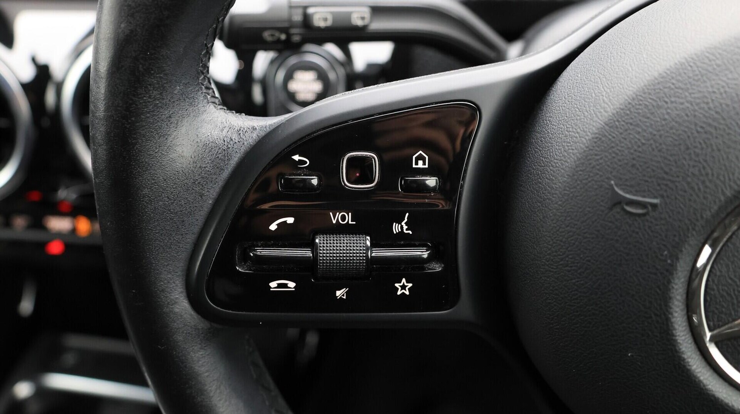 Used Mercedes-Benz A-Class 2019 for sale - 76325984: Photo 24