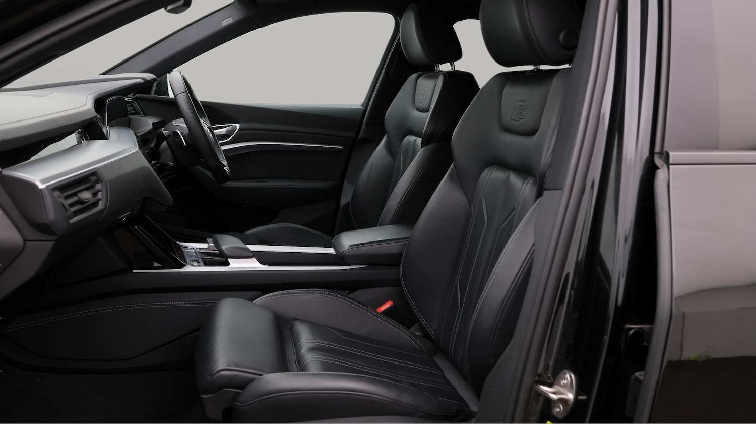 Used Audi e-tron 2022 for sale - 77749629: Photo 14