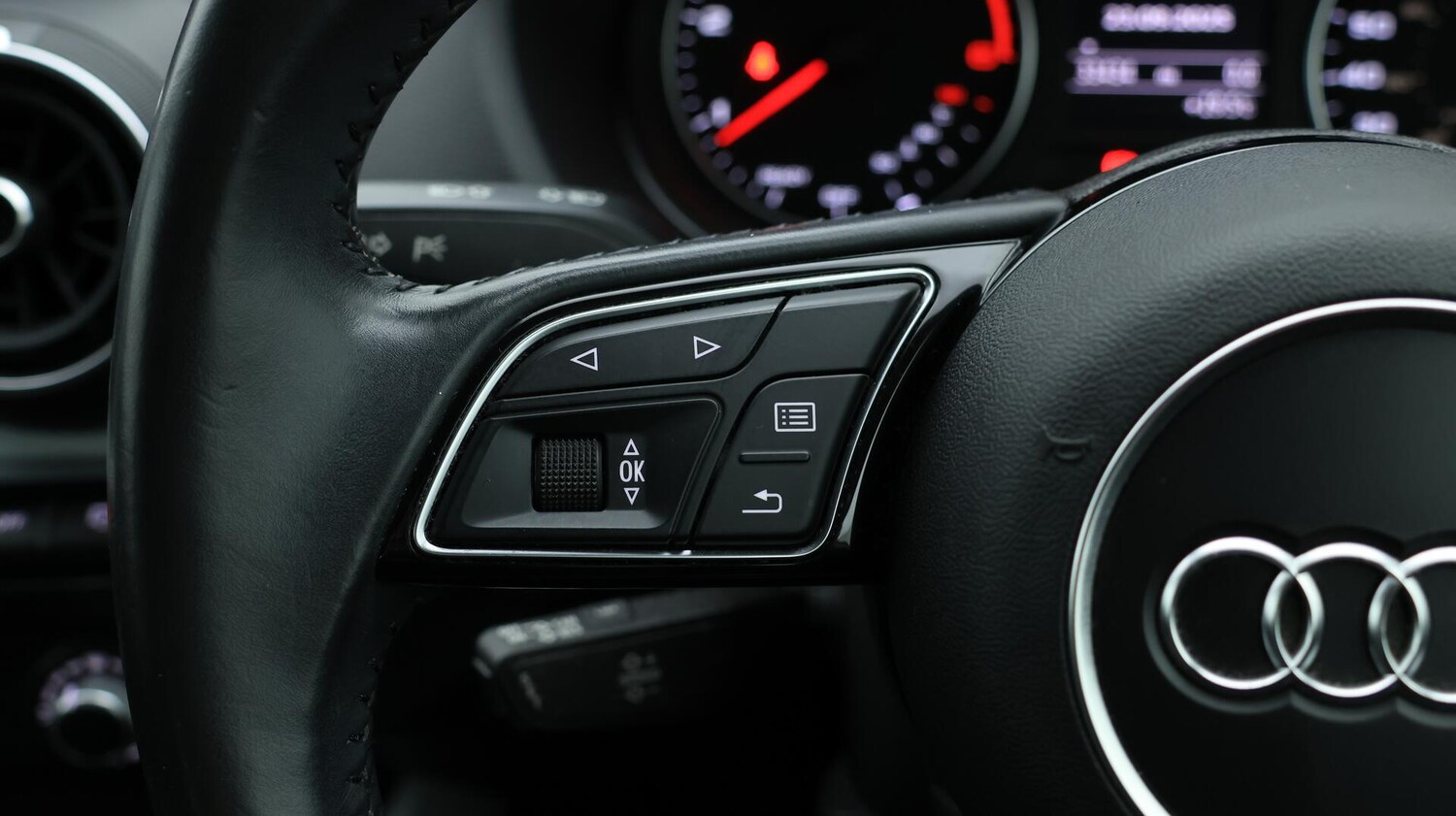 Used Audi Q2 2020 for sale - 76521798: Photo 25