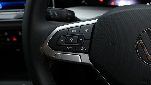 Used Volkswagen Golf 2024 for sale - 75808906: Photo 23