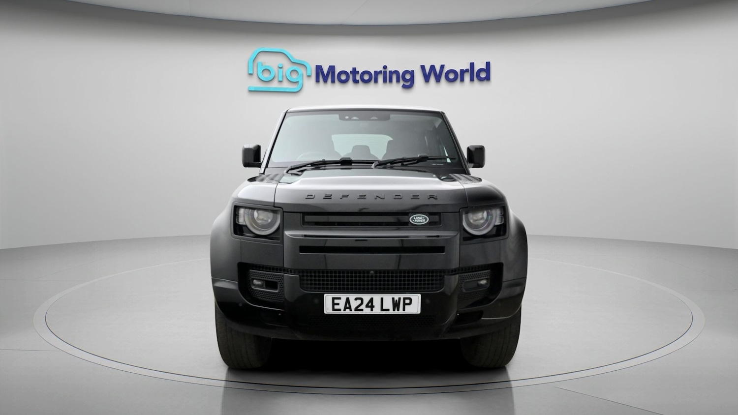 Used Land Rover Defender 2024 for sale - 77965766: Photo 2